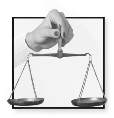 Image représentant une main qui tient une balance pour symboliser la justice